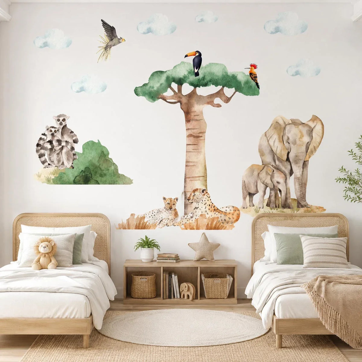 Safari wall decals for nursery: themes, safety and tips