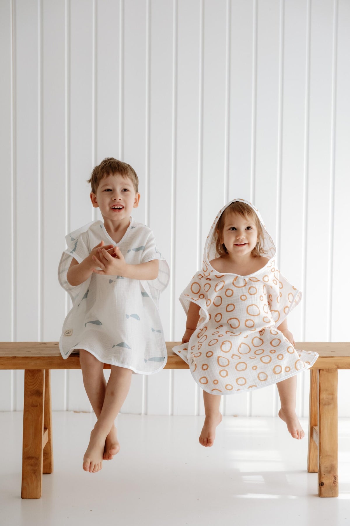Bubble Hooded Towel Poncho for Kids product image 5 by Dos Junior