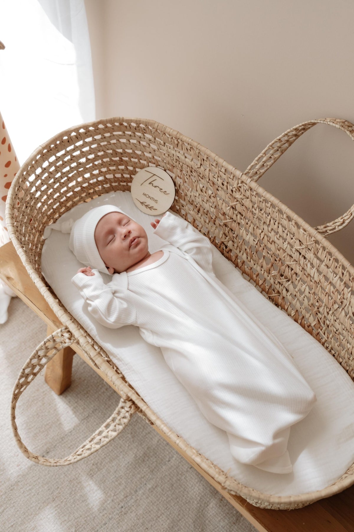 Cotton Newborn Pure Knotted Gown & Hat Set product image 4 by Dos Junior