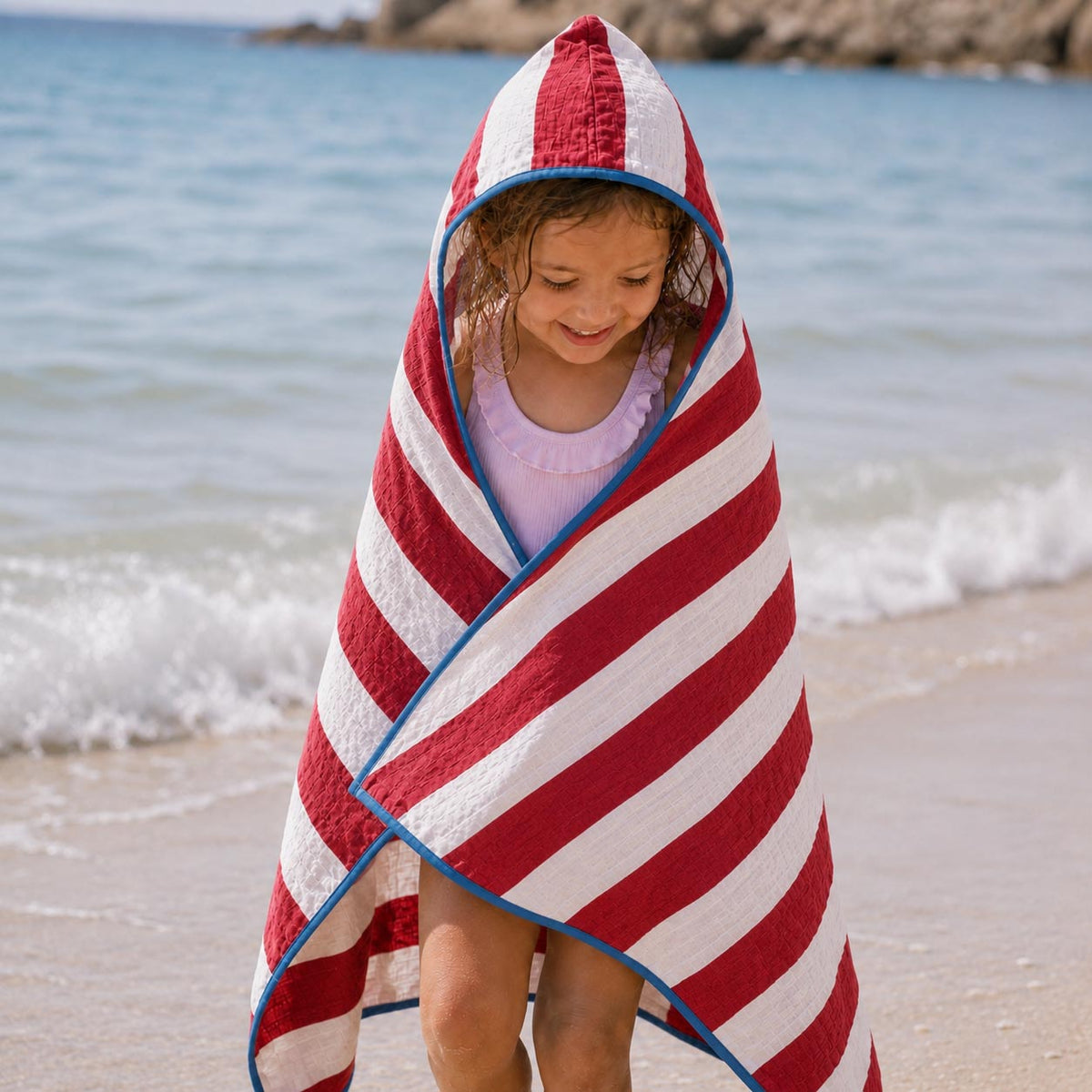Multi-Purpose Striped Circus Hooded Towel & Blanket product image 2 by Dos Junior