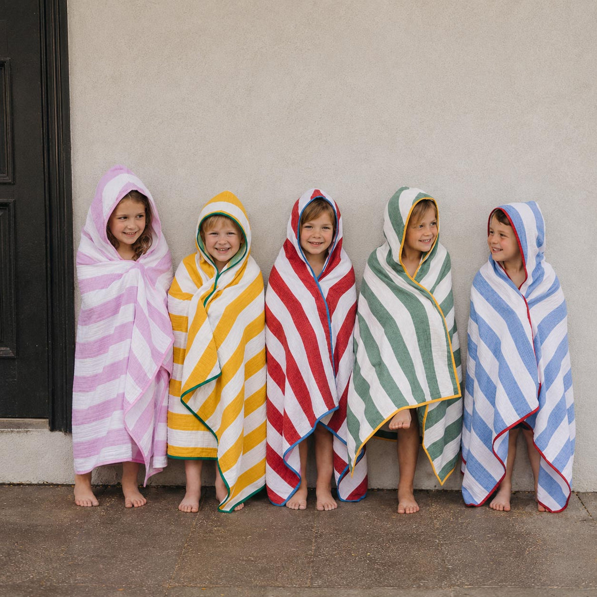 Multi-Purpose Striped Shine Hooded Towel & Blanket product image 7 by Dos Junior