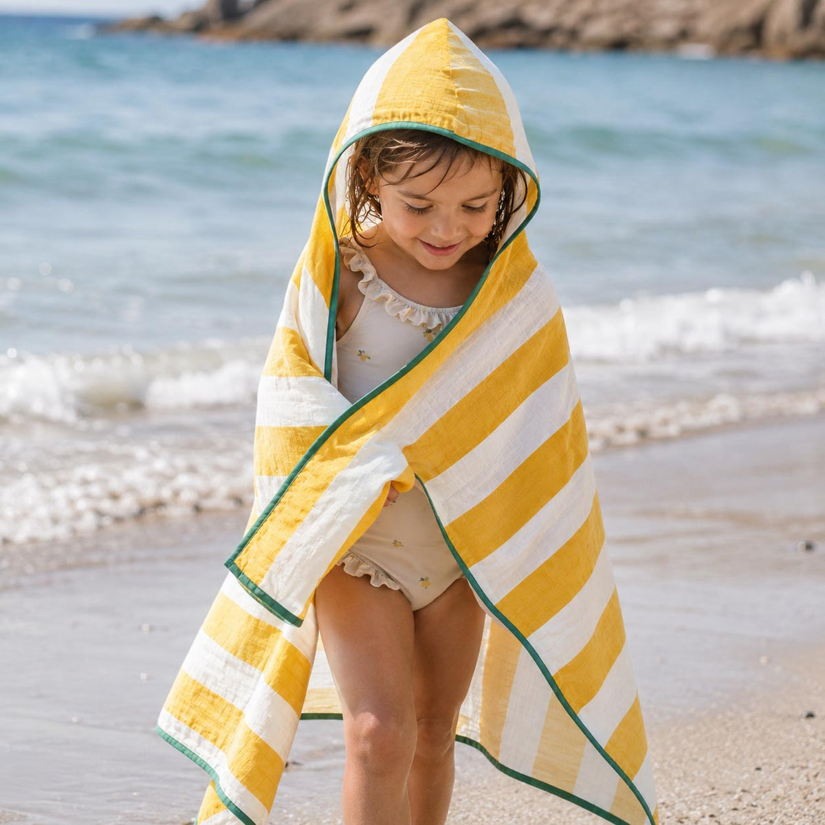 Multi-Purpose Striped Shine Hooded Towel & Blanket by Dos Junior