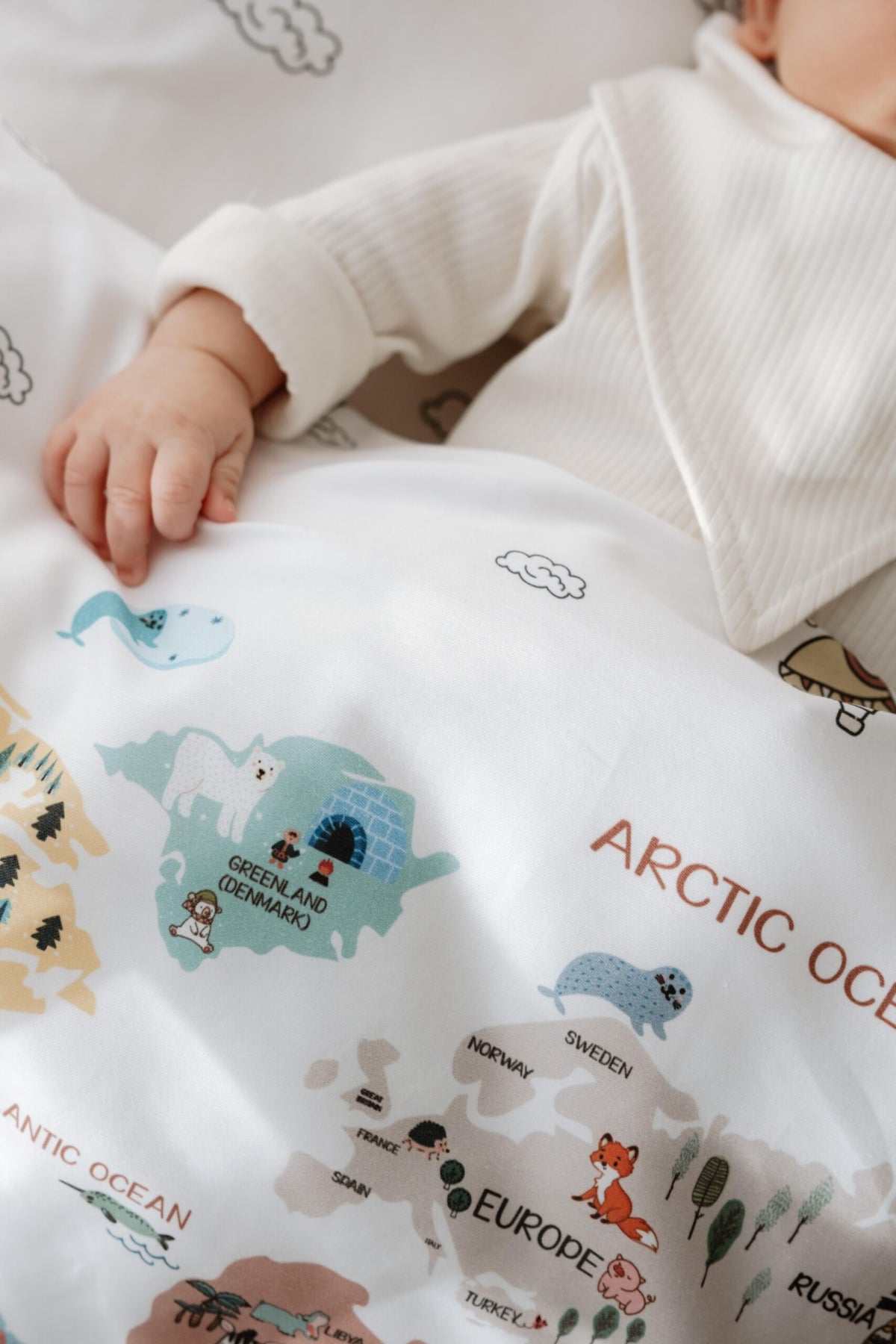 World Map Bedding Set product image 5 by Dos Junior