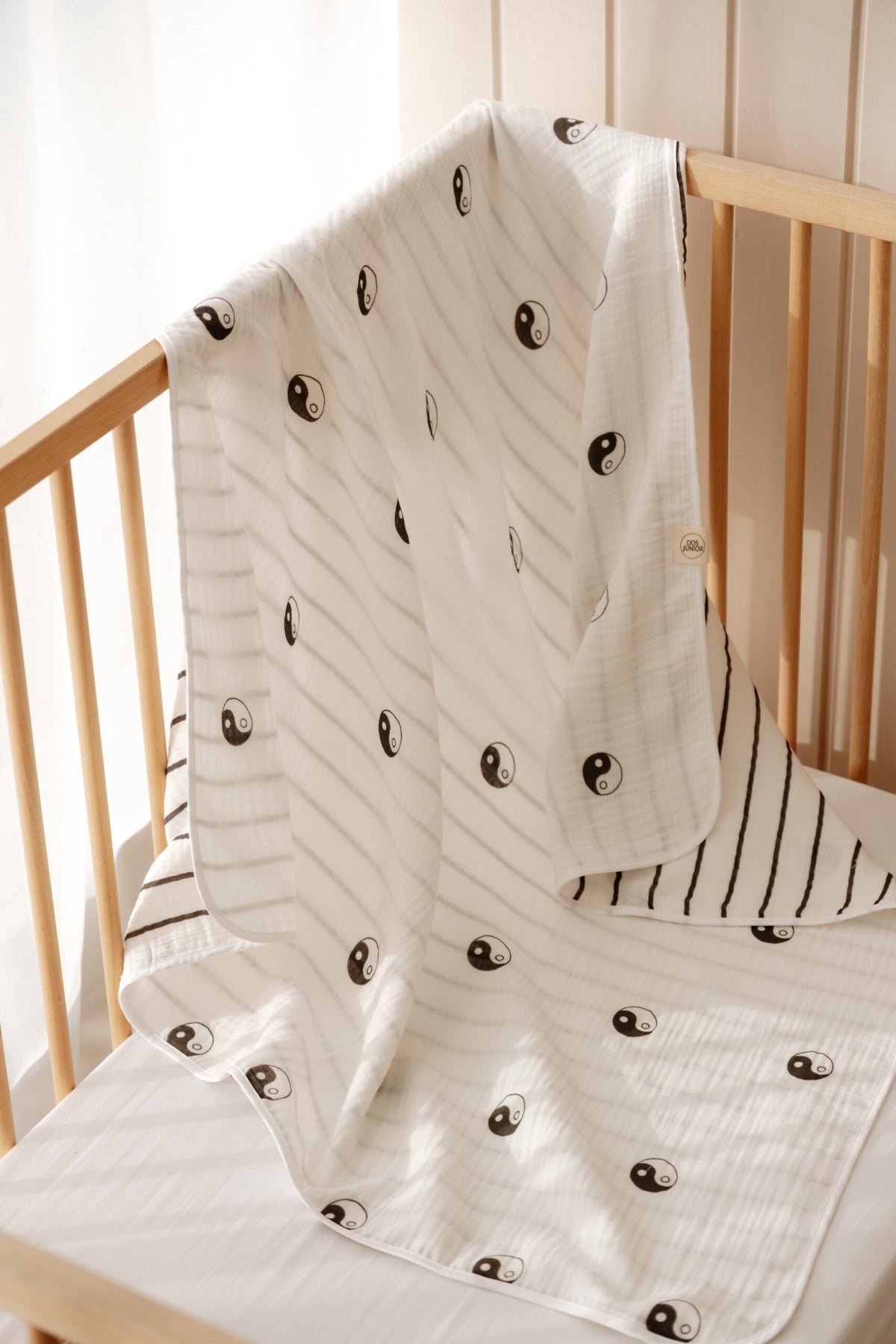 Yin Yang Blanket & Cover product image 4 by Dos Junior
