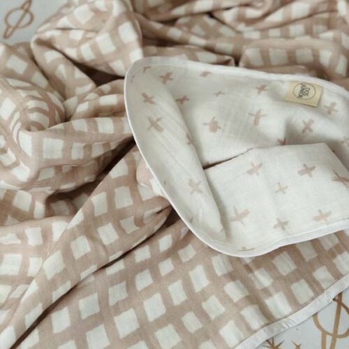 Love Muslin Blanket (2)